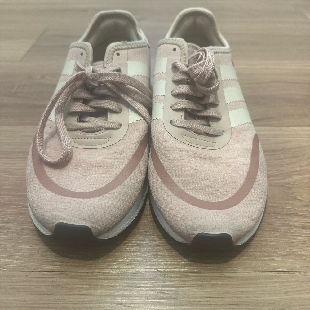 ADIDAS PINK ATHLETIC SHOES SIZE 7.5